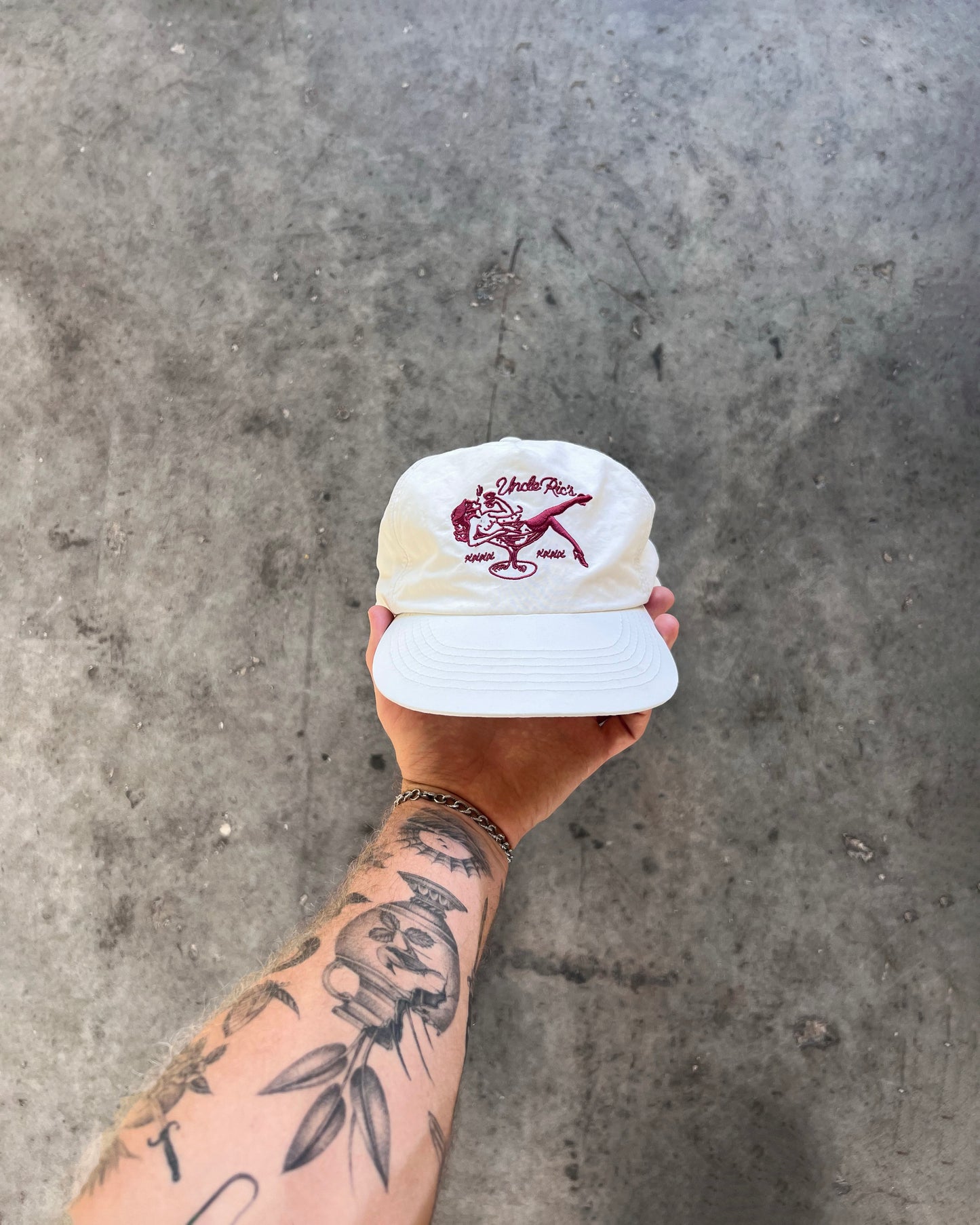 GENTLEMANS CLUB NYLON