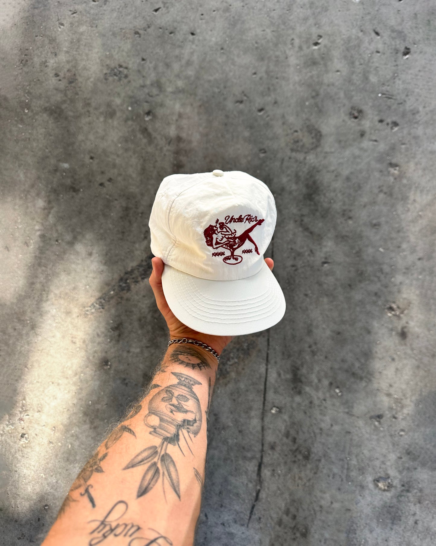 GENTLEMANS CLUB NYLON