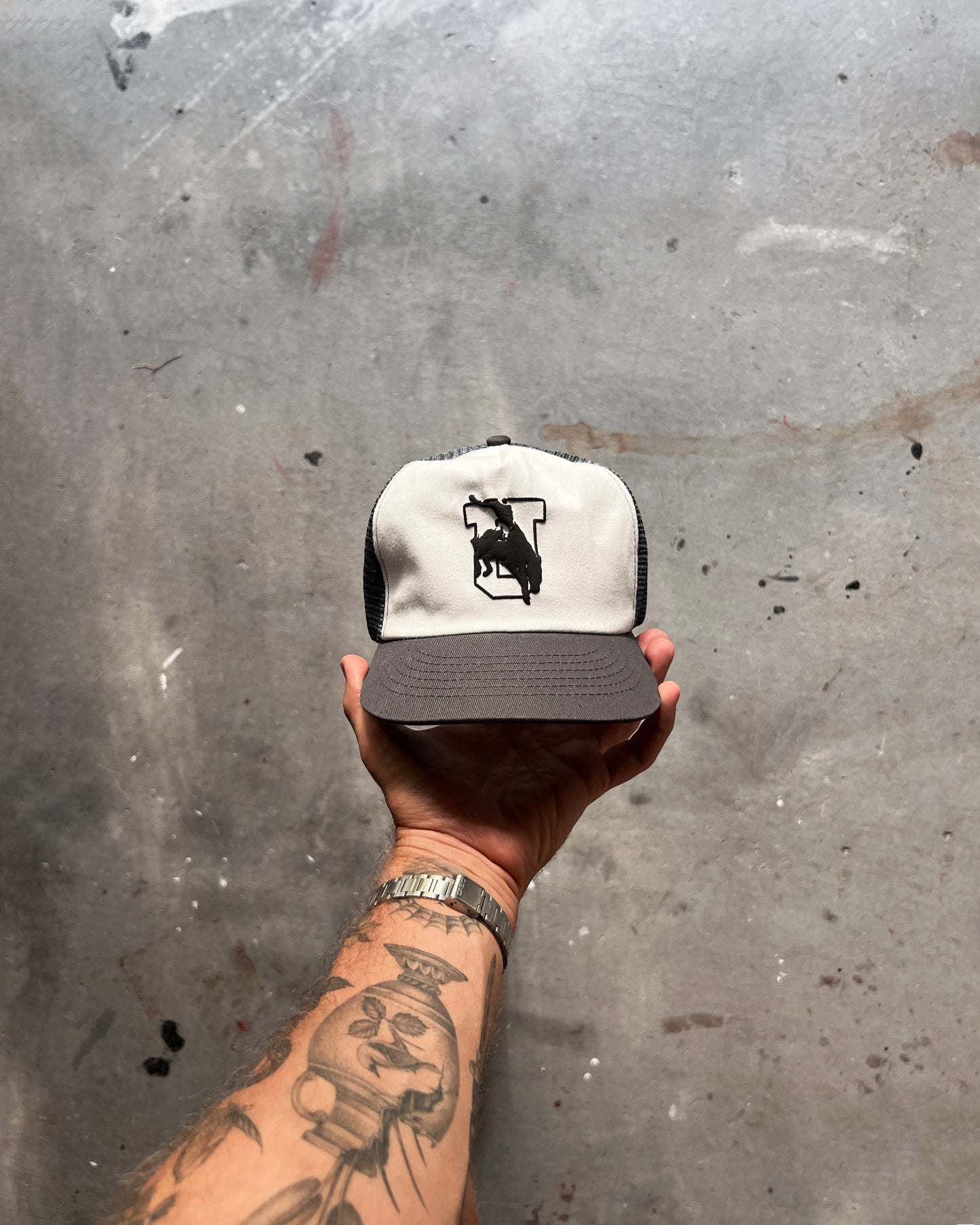 VARISTY TRUCKER