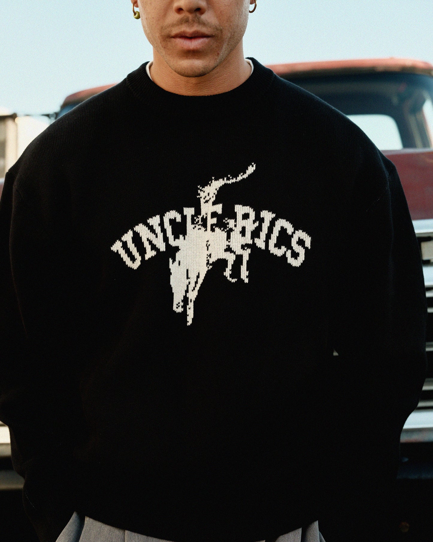 SPELLOUT KNIT
