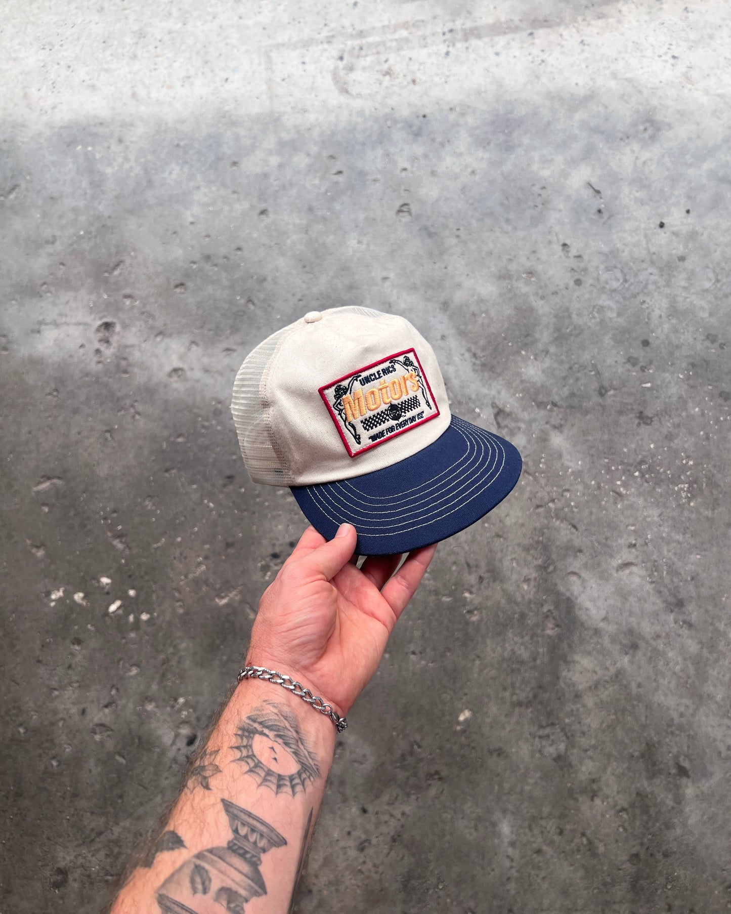 MOTORS TRUCKER