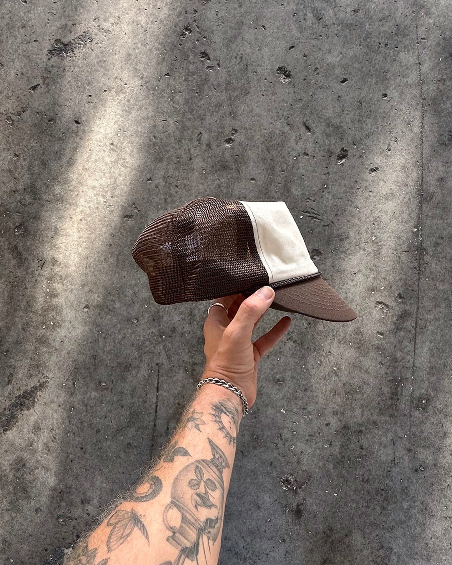 CANVAS TRUCKER