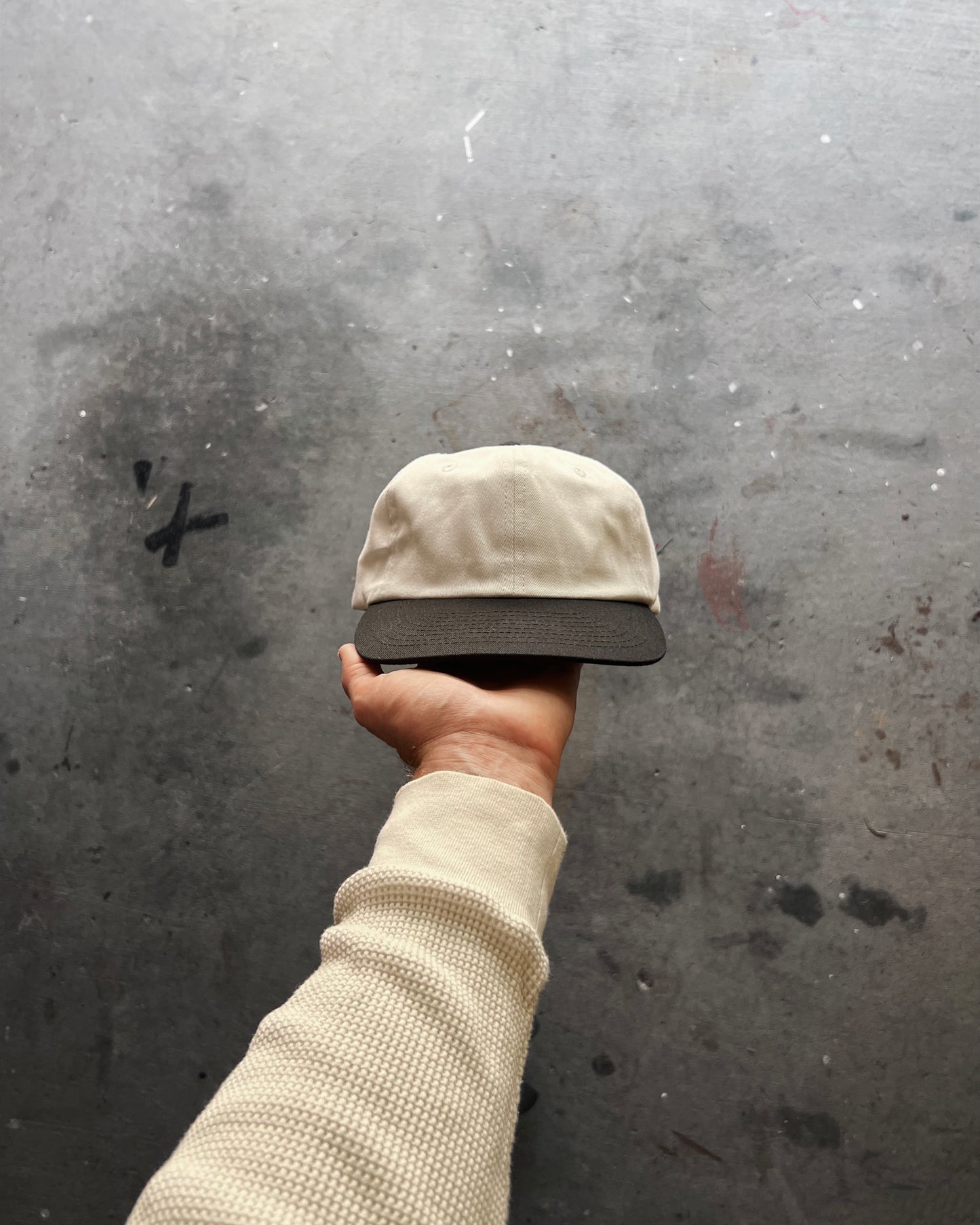 6 PANEL | TWO TONE