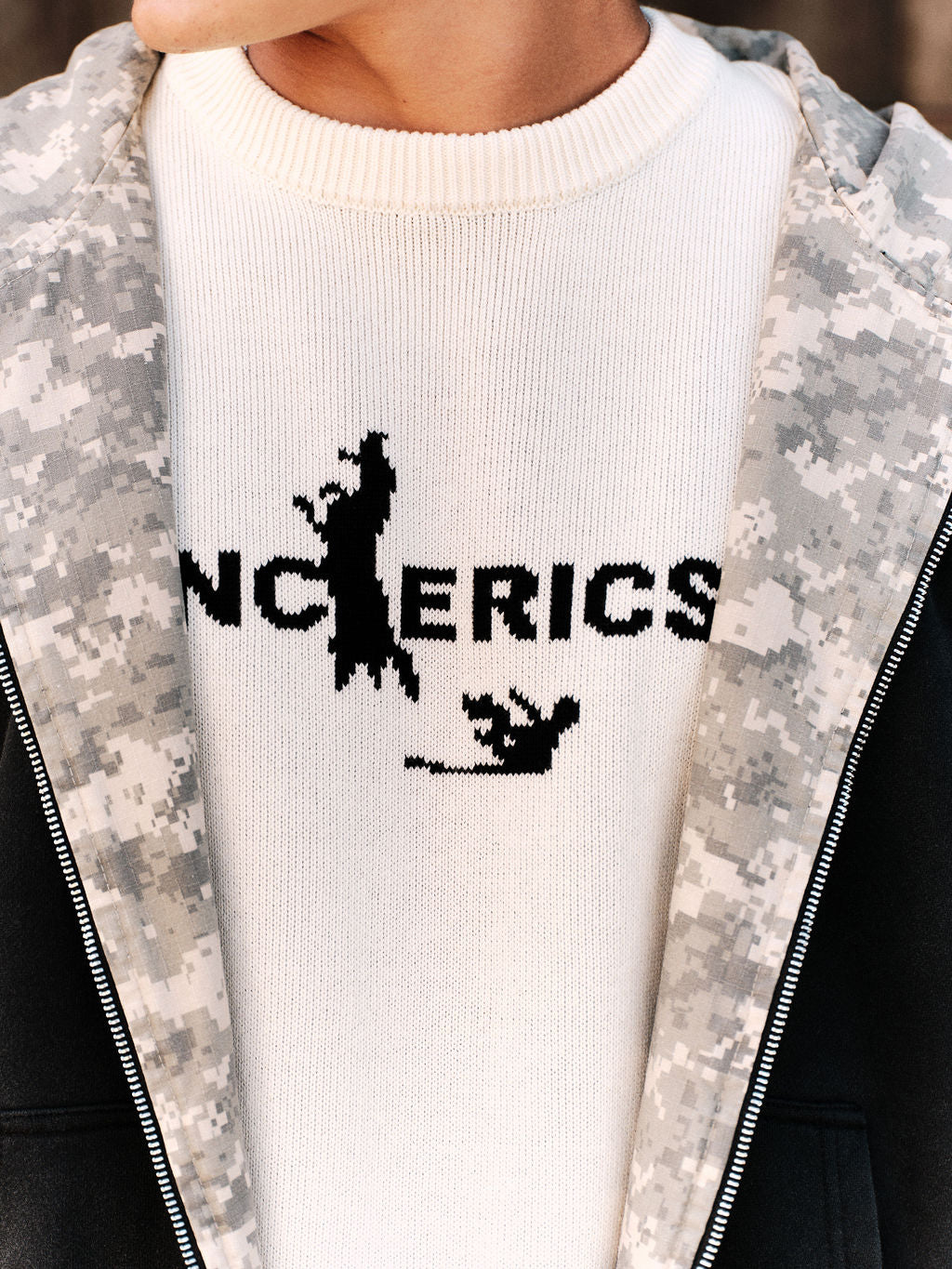 BUCKING KNIT