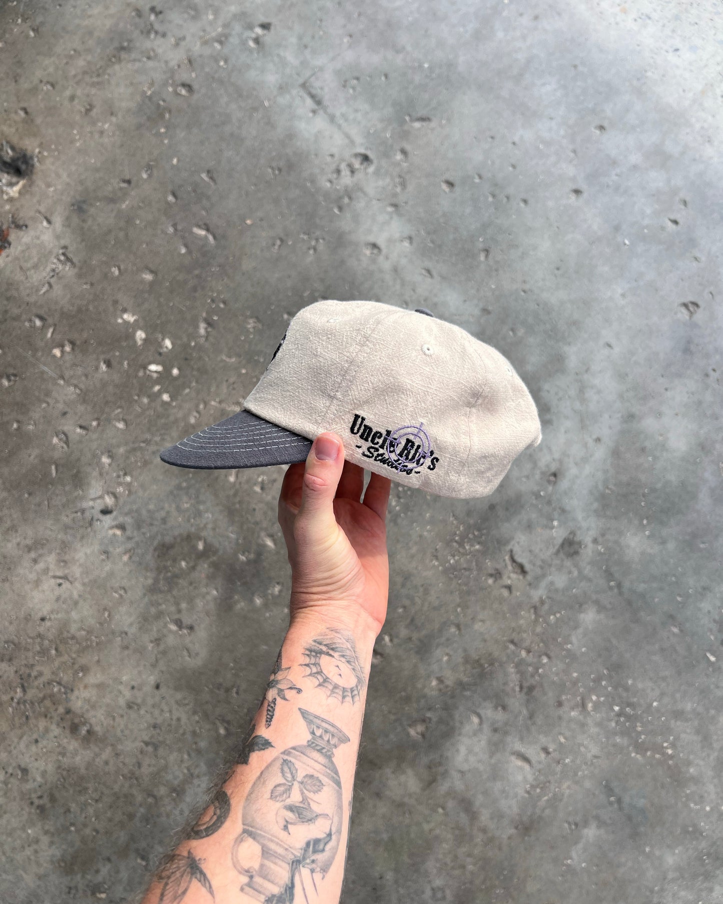 PARADISE BURNING HEMP