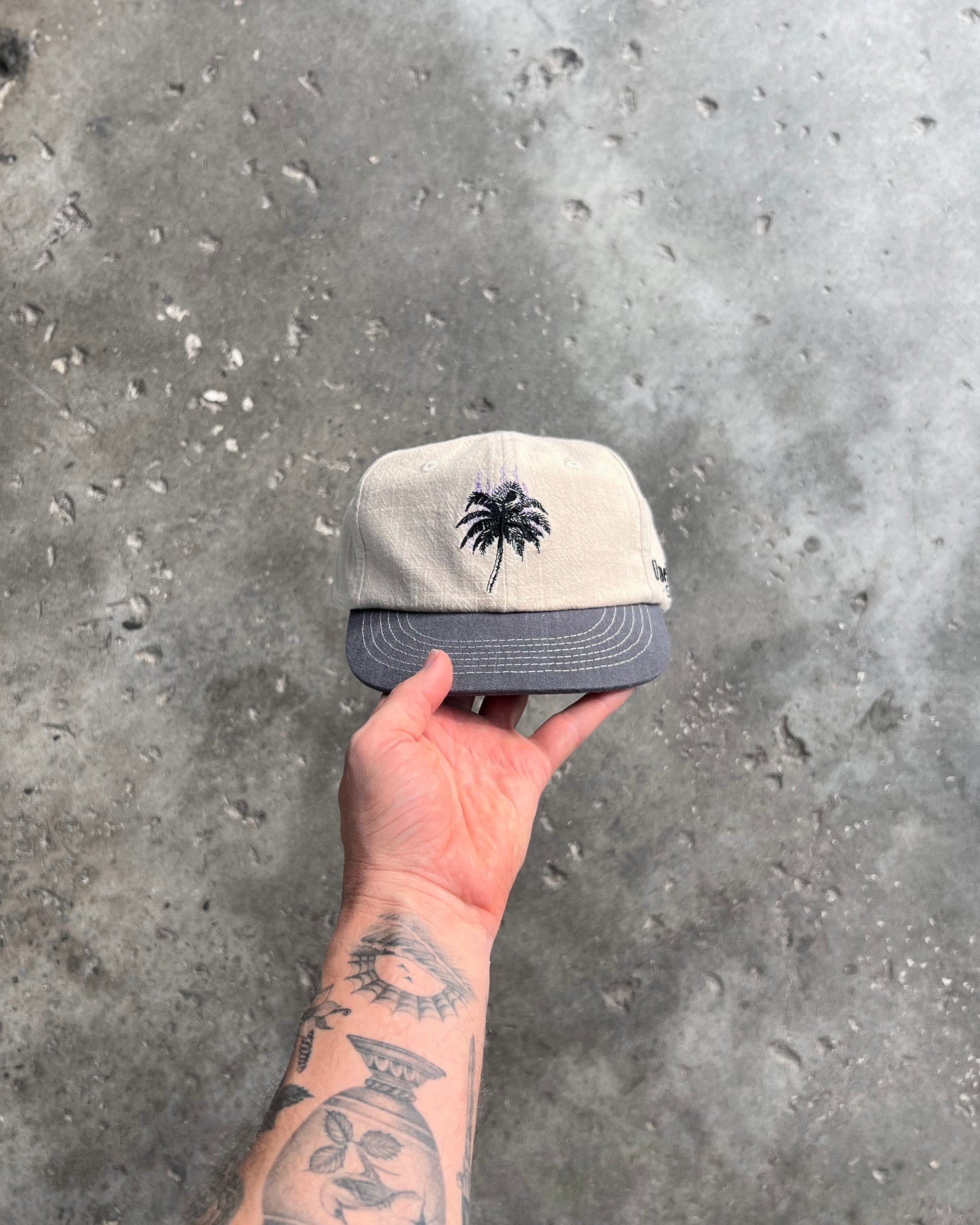 PARADISE BURNING HEMP