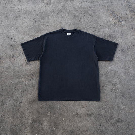 VINTAGE BLACK
