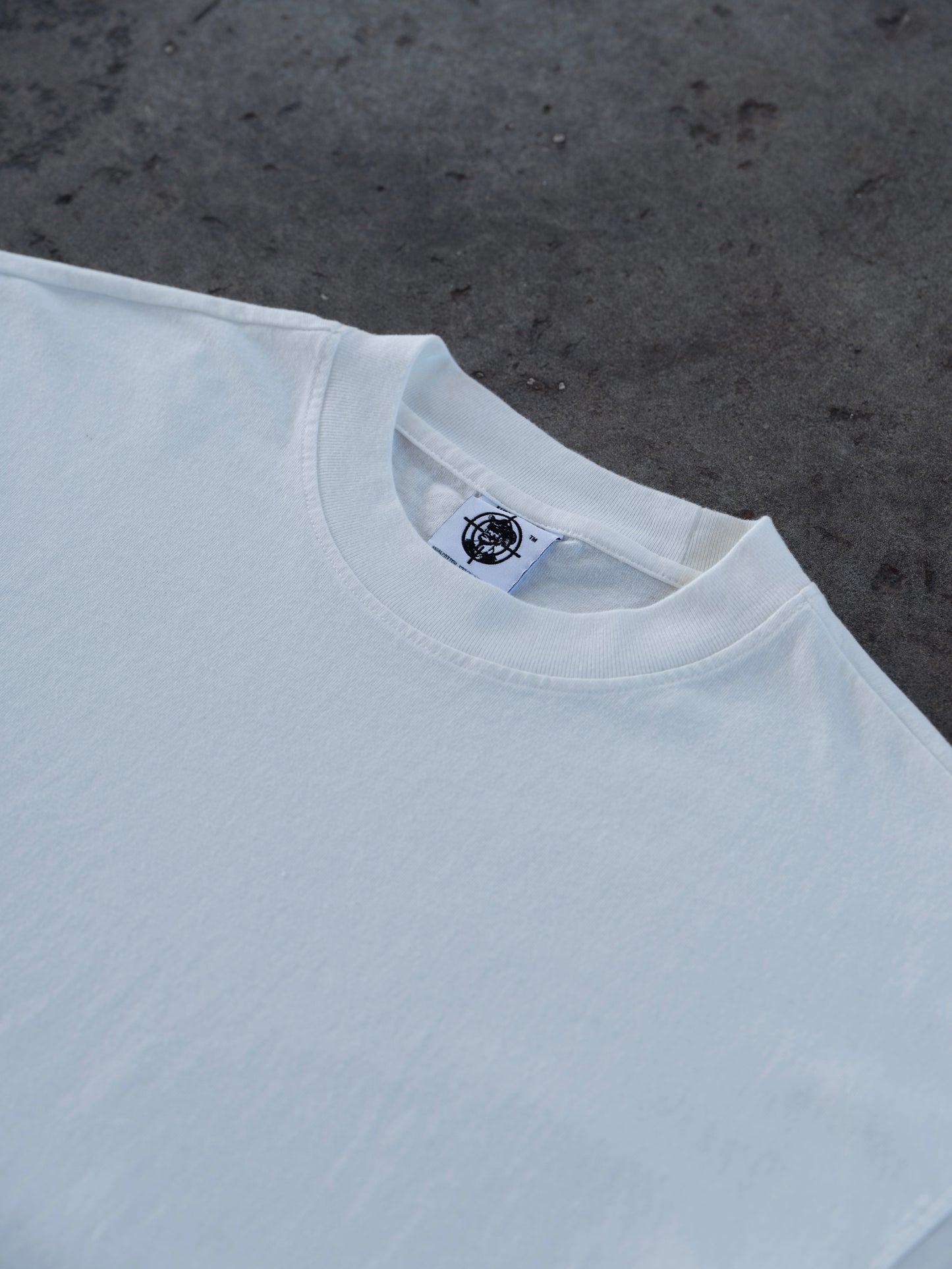 VINTAGE WHITE